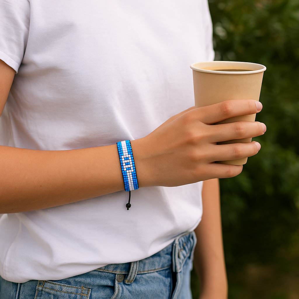 Honduras Flag Bracelet: Handmade Bracelet, Adjustable Beaded Wristband
