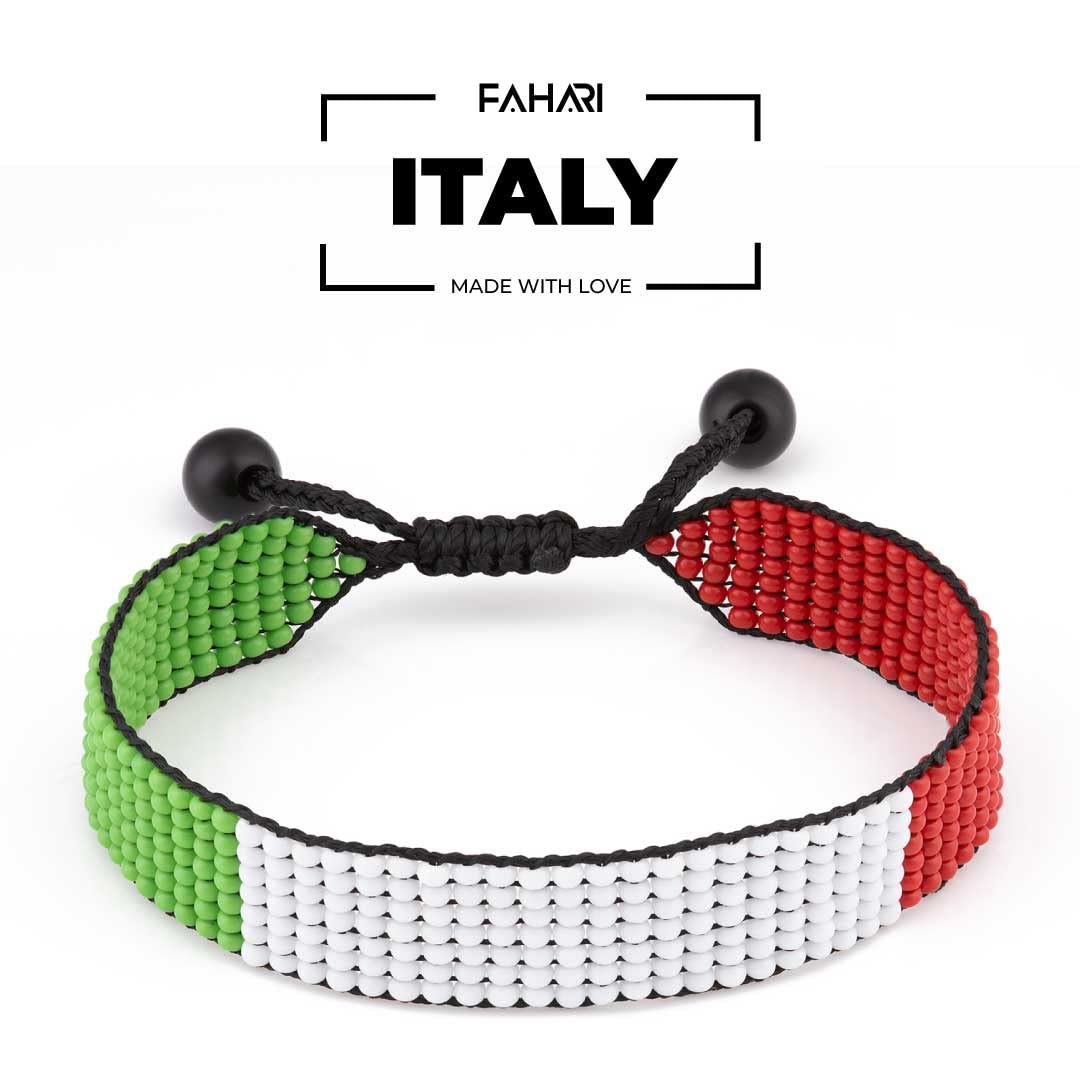 Italy Flag Bracelet: Handmade Adjustable Beaded Wristband.