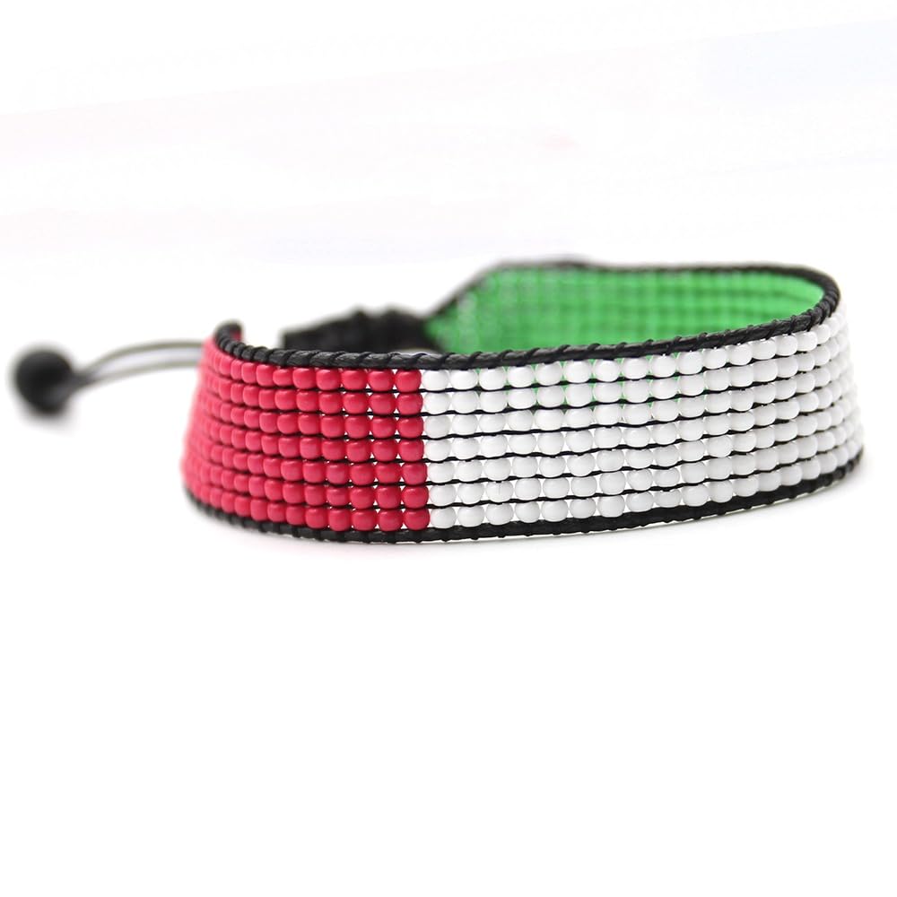 Italy Flag Bracelet: Handmade Adjustable Beaded Wristband.