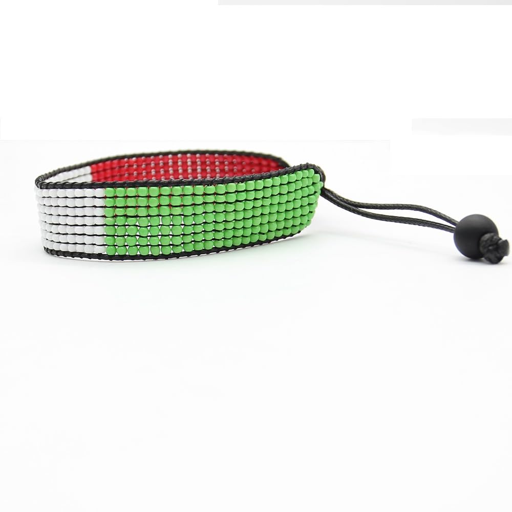 Italy Flag Bracelet: Handmade Adjustable Beaded Wristband.